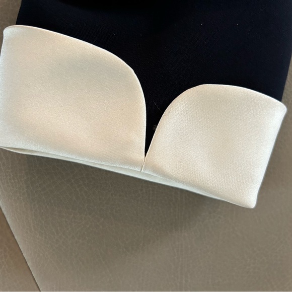 Albert Nipon Vintage Navy Suit - Picture 9 of 9